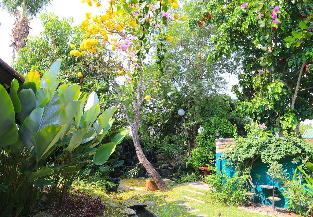 Oriental Siam Resort - Sha Extra Plus Certified Chiang Mai Exterior foto